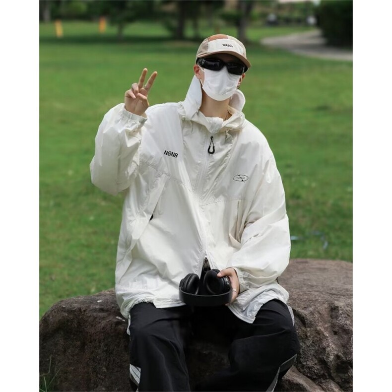 夏季新款潮牌轻薄连帽防晒衣男户外宽松冲锋衣夹克现货W8246-P45，男装防晒衣，星座512-4