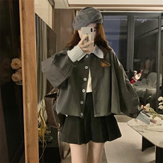 灰色