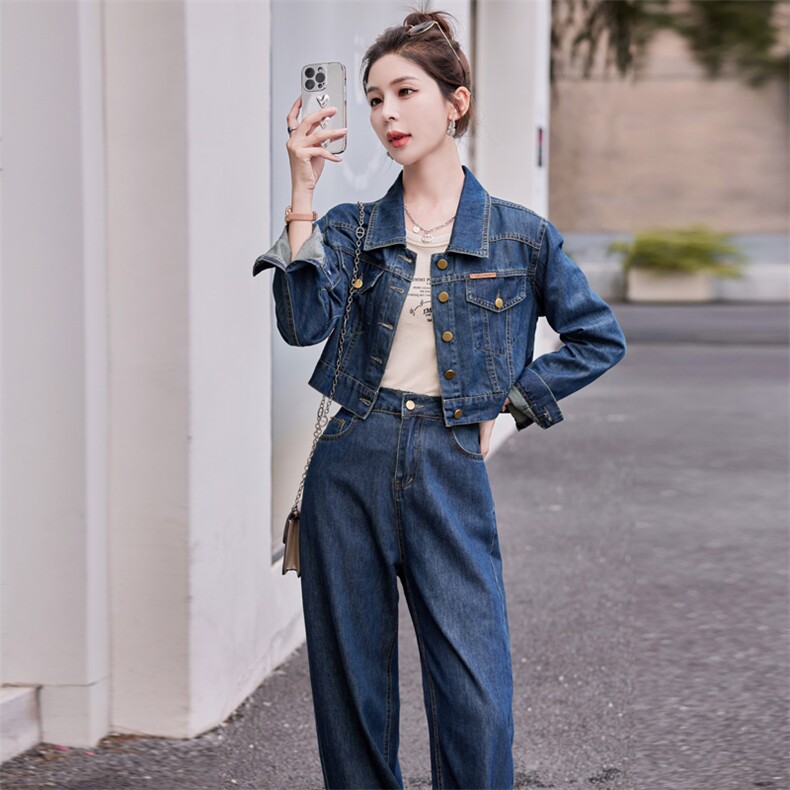 B馆二楼161号2024新款春款牛仔外套长款两件套，女装套装/套裙，瑶迪