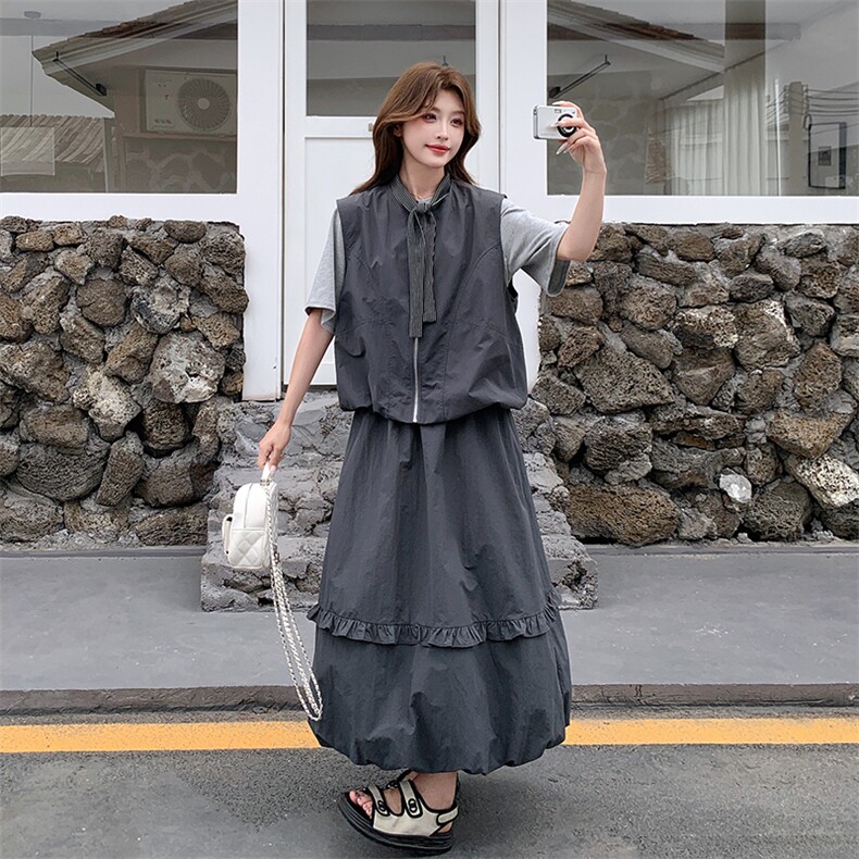 灰色甜酷设计感马甲上衣套装裙女2025夏新款休闲T恤半身裙三件套,女装套装/套裙,2C122