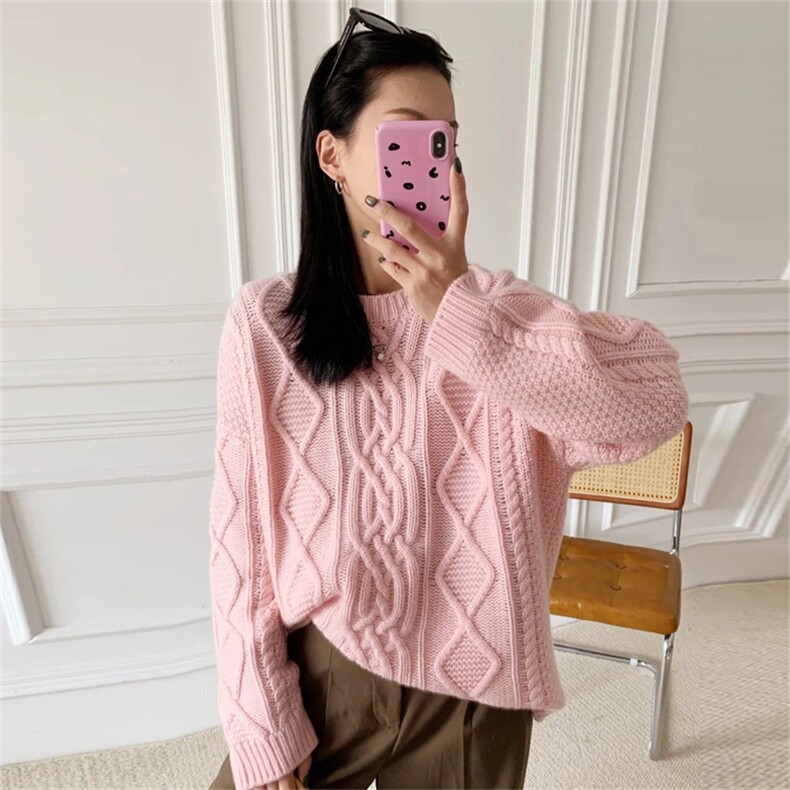 2025年秋季新款百搭女士三股圆领花型加厚羊毛衫,女装羊毛衫,新胜羊绒