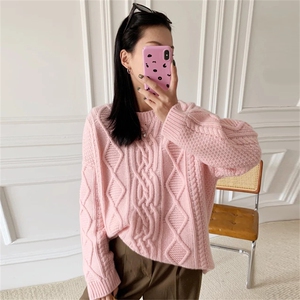2025年秋季新款百搭女士三股圆领花型加厚羊毛衫图片