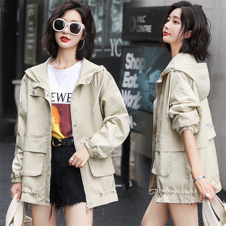 优雅美丽舒适时尚个性简约短款连帽减龄2021新款,女装风衣,依万里