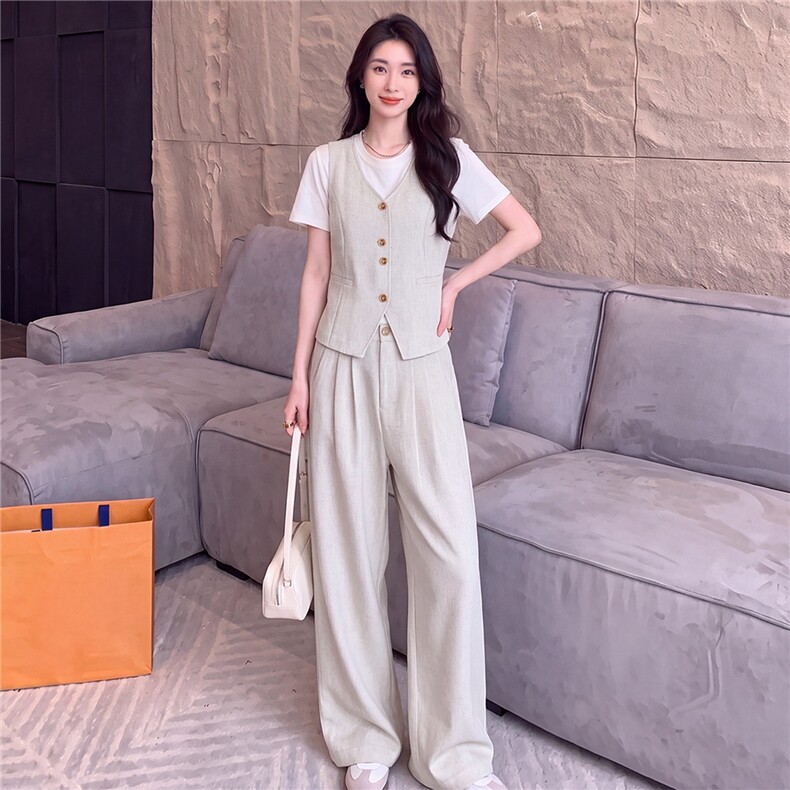 高级感休闲运动套装女春款圆领马甲上衣内搭白色T恤阔腿裤三件套,女装套装/套裙,江南