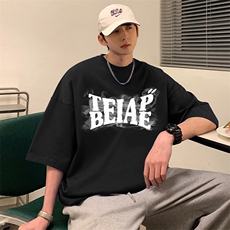 黑色