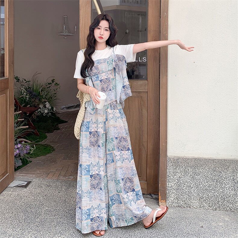 盐系轻熟风休闲套装女夏季2025新款复古设计感T恤印花裤裙两件套,女装套装/套裙,浙宝305
