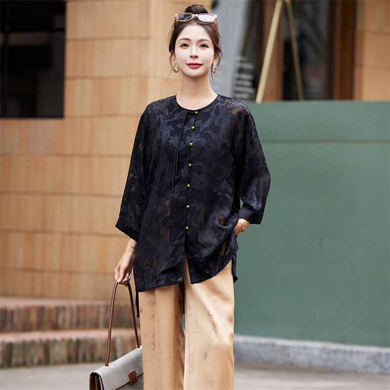 复古提花七分袖衬衫女中长款2024夏季宽松薄款半透前短后长防晒衣,女装短外套,新依时派
