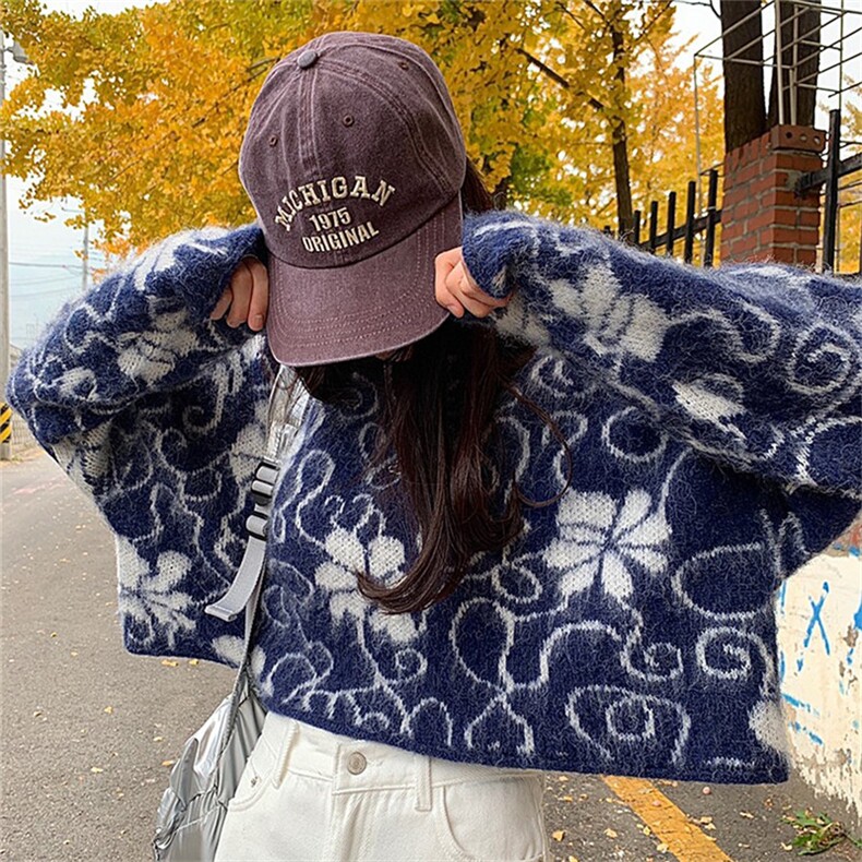 秋冬季几何图形个性时髦仿羊毛针织衫短款上衣，女装针织衫/毛衣，佳弈羊绒