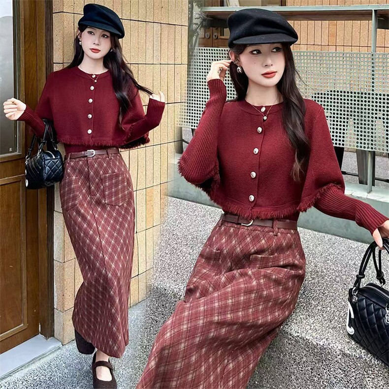 2025年冬季时尚潮流显瘦针织外披三件套裙，女装套装/套裙，心心服饰