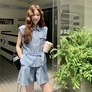 复古蓝色气质印花衬衫两件套女2025年夏季新款甜酷风短裤套装图片