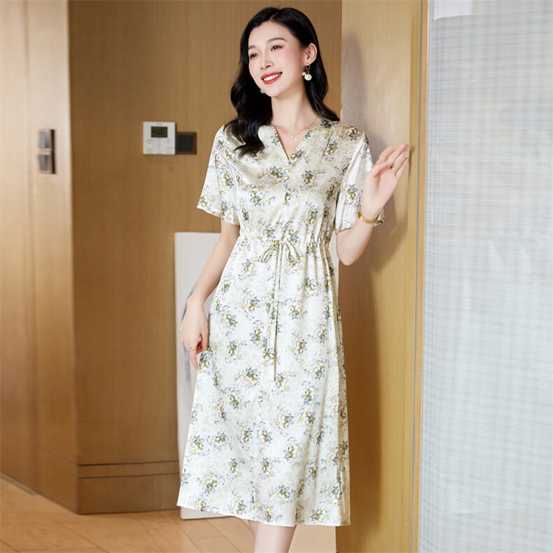 法式气质V领水墨印花连衣裙女2024夏季新款收腰显瘦洋气减龄裙子,女装连衣裙,阿舍尔精品