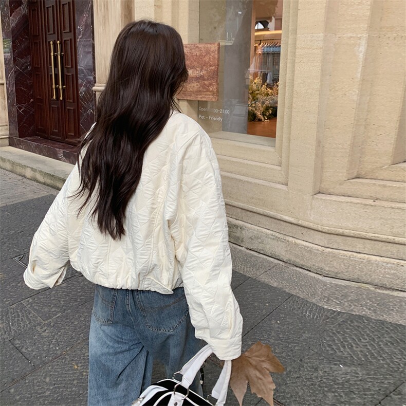米白色菱格圆领羽绒服女2025冬季新款法式宽松小个子轻薄夹克外套,女装短外套,2C129