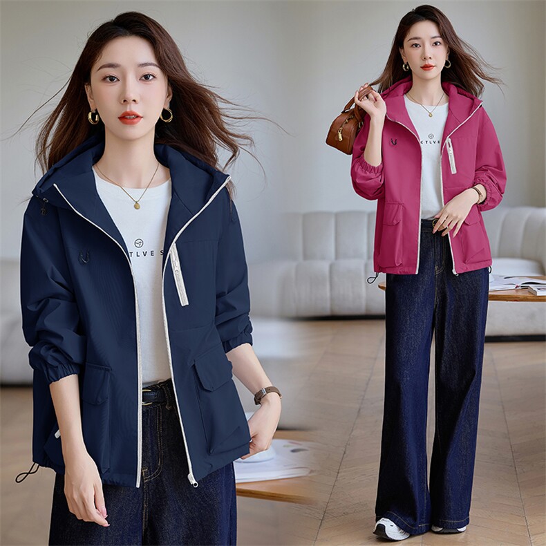 现货秒发2025秋装新款韩版连帽休闲风衣外套短款大码外套，女装风衣，星宇服饰