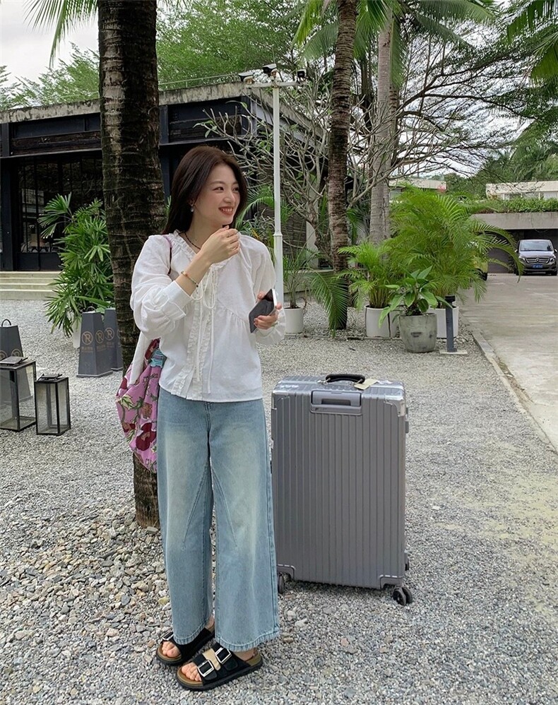 2025法式温柔风解构V领花边肌理纯棉白衬衫秋日氛围感浪漫衬衫,女装衬衫,湘姗