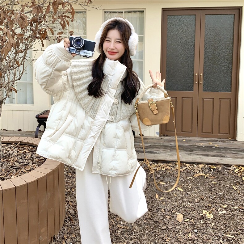 针织拼接短款羽绒服女冬新款设计感减龄巨好看新90保暖白鸭绒外套,女装羽绒服,2C159