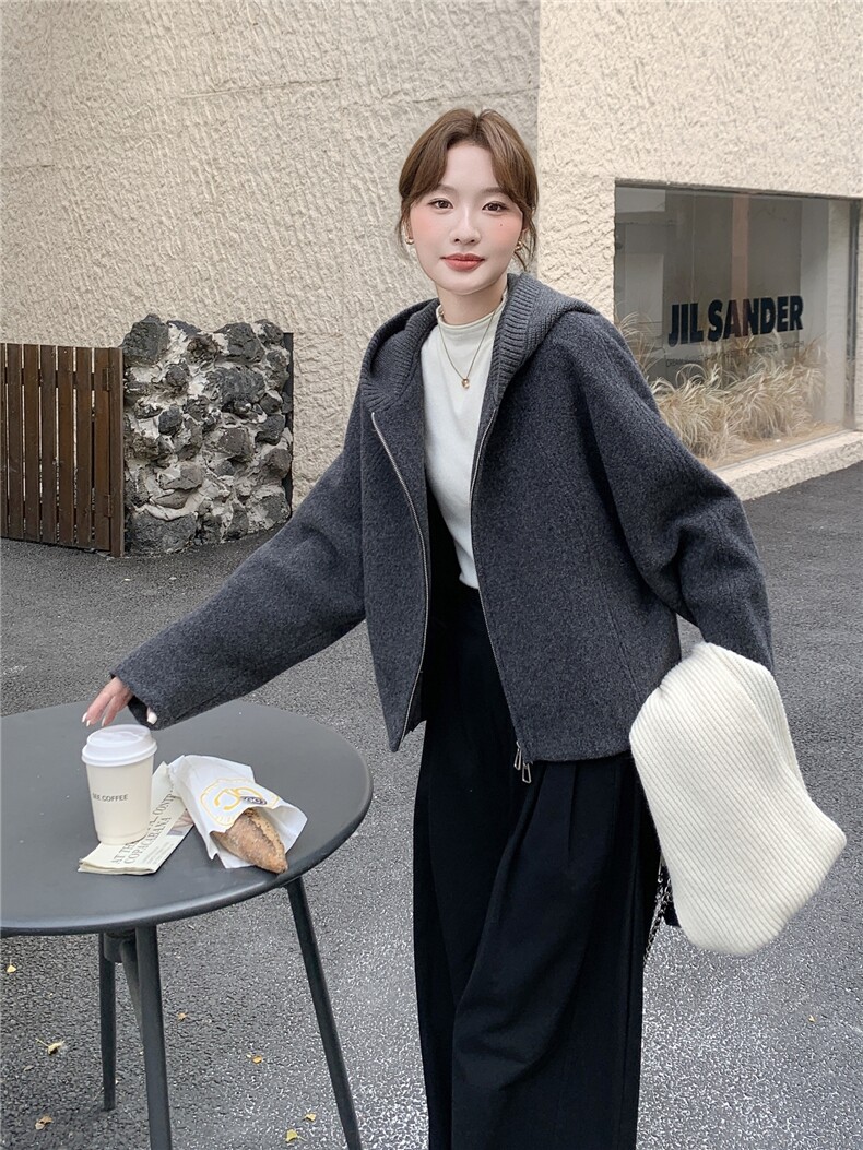 2025冬季新款全羊毛呢外套女短款羽绒服加厚90白鸭绒内胆连帽上衣,女装羽绒服,辉之琳