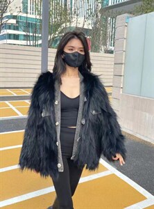 冬季新款银狐车条外套，其它，邱小姐