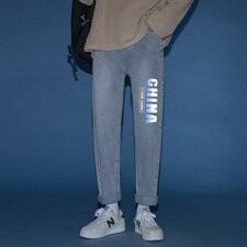 浅蓝色