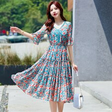 2021夏季新款简约气质减龄花边V领收腰显瘦碎花连衣裙，女装连衣裙，贵人树