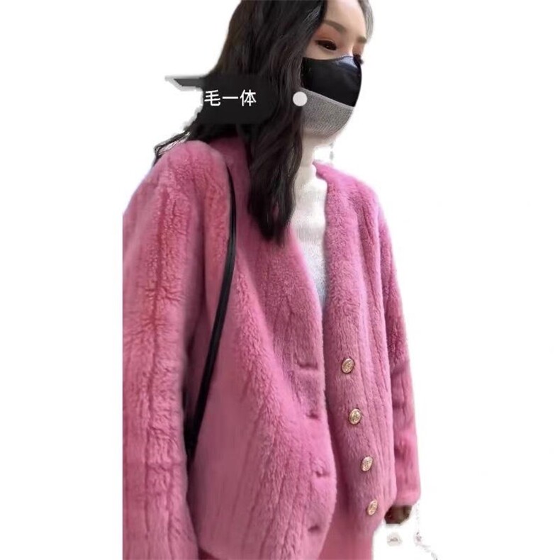 气质女神款大V领羊毛颗粒外套,女装其它,L·H·X