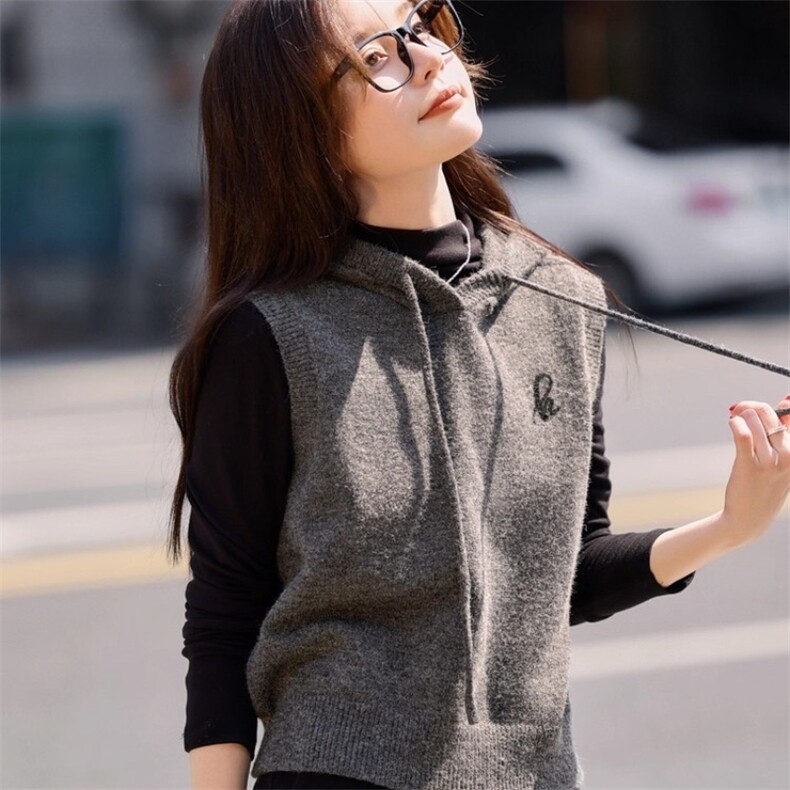 新款针织连帽针织无袖背心时尚百搭,女装羊毛衫,鑫之绒