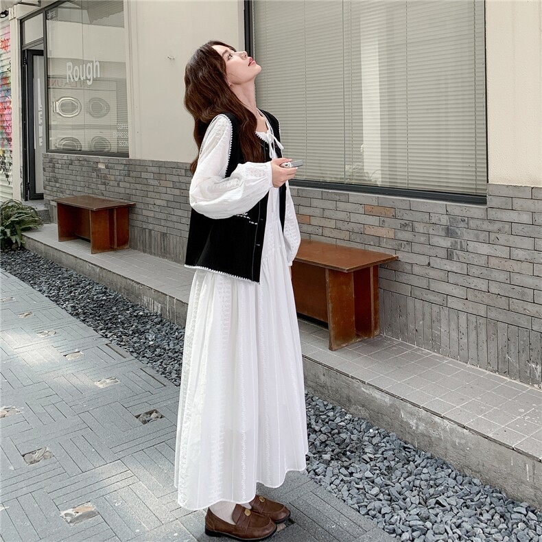 法式复古简约风刺绣马甲连衣裙套装女2026秋新款系带A字裙两件套,女装套装/套裙,2C177