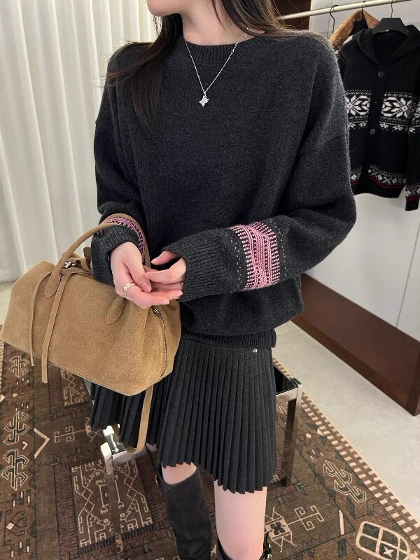 2026年秋季通勤套头时尚百搭通勤简约休闲撞色提花圆领，女装羊毛衫，圣旺供货