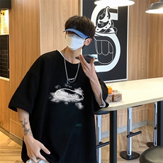 黑色