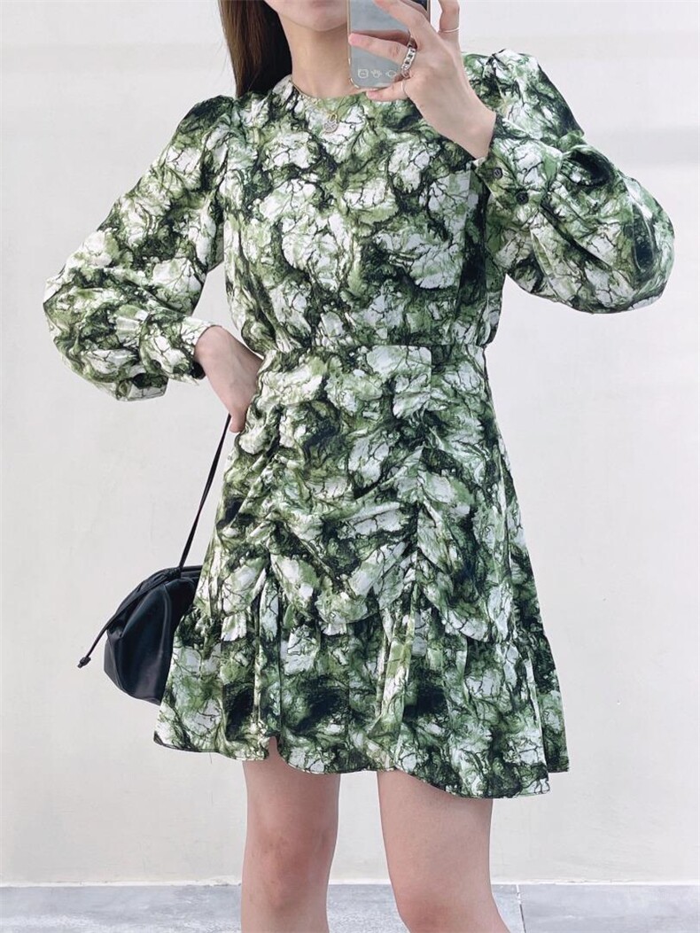 秋季连衣裙，女装连衣裙，尚贝啦(6F)