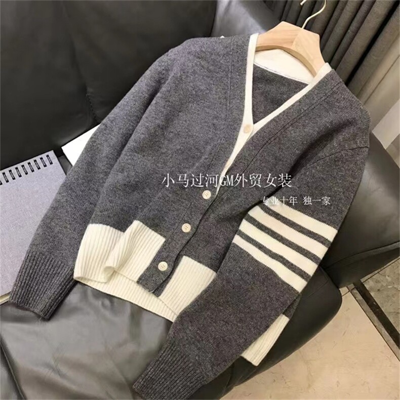 2024秋冬新款羊毛针织开衫女撞色条纹V领毛衣外套,女装羊毛衫,千御纺羊绒