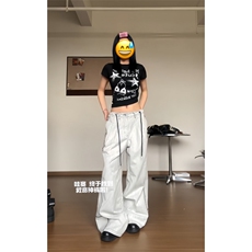 白灰色