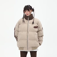 卡其色