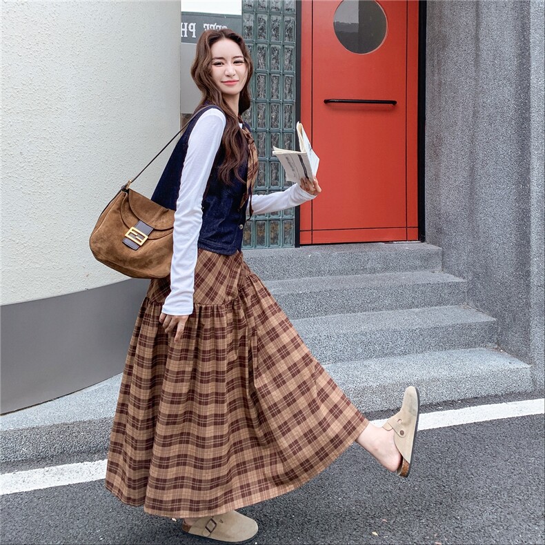 复古文艺风T恤马甲套装裙女2025秋新款格子半身裙休闲显瘦三件套,女装套装/套裙,2C325