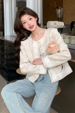 高级感小香风蕾丝花边短外套女春季款上新洋气国风圆领单排扣上衣，女装短外套，浙宝208A