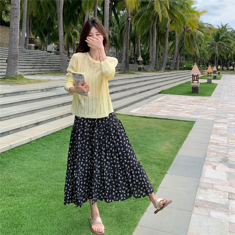 法式度假风镂空罩衫两件套女2025年夏季新款温柔风碎花半身裙套装,女装套装/套裙,维壹