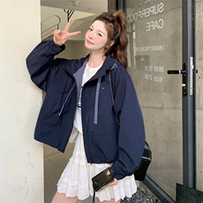 新款主推内里拼接格子冲锋衣2612-P155-K228，女装短外套，2C129