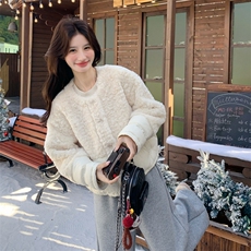 xian货米色羊羔毛拼接90羽绒服2C090-9022-P240-K358，女装短外套，2C090