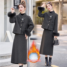 现货新中式风羽绒服女时尚2025冬季90白鸭绒套装羽绒服，女装羽绒服，众宇琦