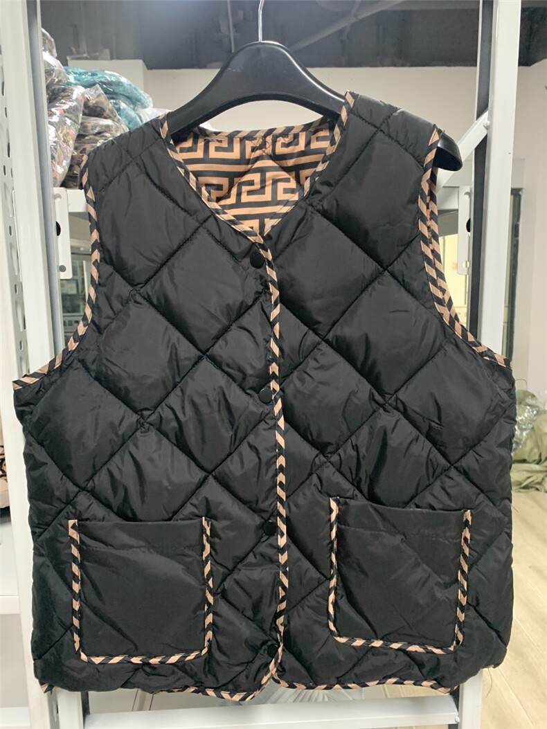 2025年秋季常规小香风羽绒服马甲,女装马甲,浩新羊绒