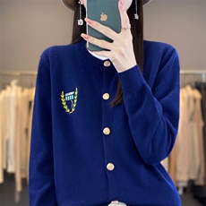 藏蓝色
