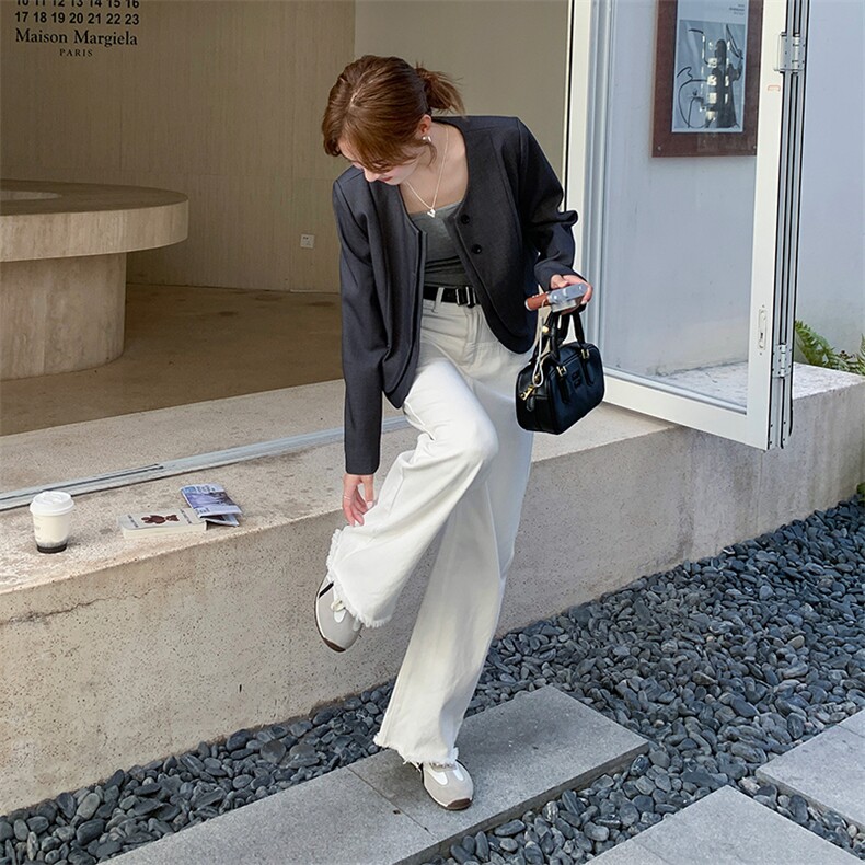 假两件设计感短外套女2025秋季新款小香风超好看气质圆领西装外套图片