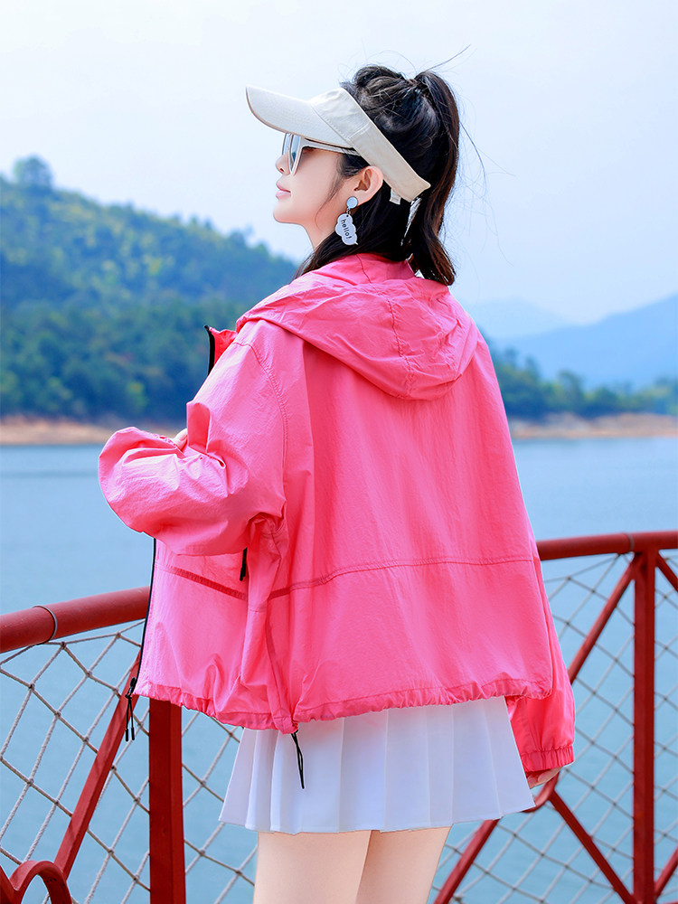 欧货2025夏季新款时尚宽松显瘦连帽防晒衣外套女纯色薄款透气上衣,女装防晒衣,可可小西