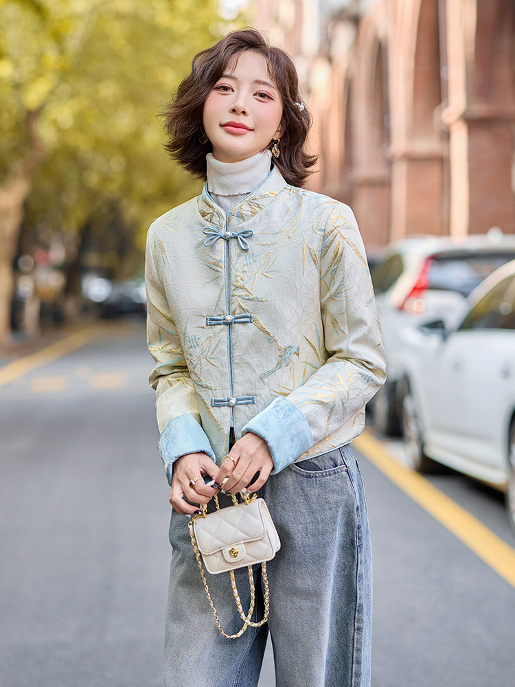 新中式轻薄羽绒服女短款2025年新款春白鸭绒时尚唐装提花外套,女装短外套,水衣源