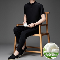 黑色