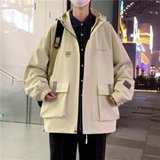 米白色