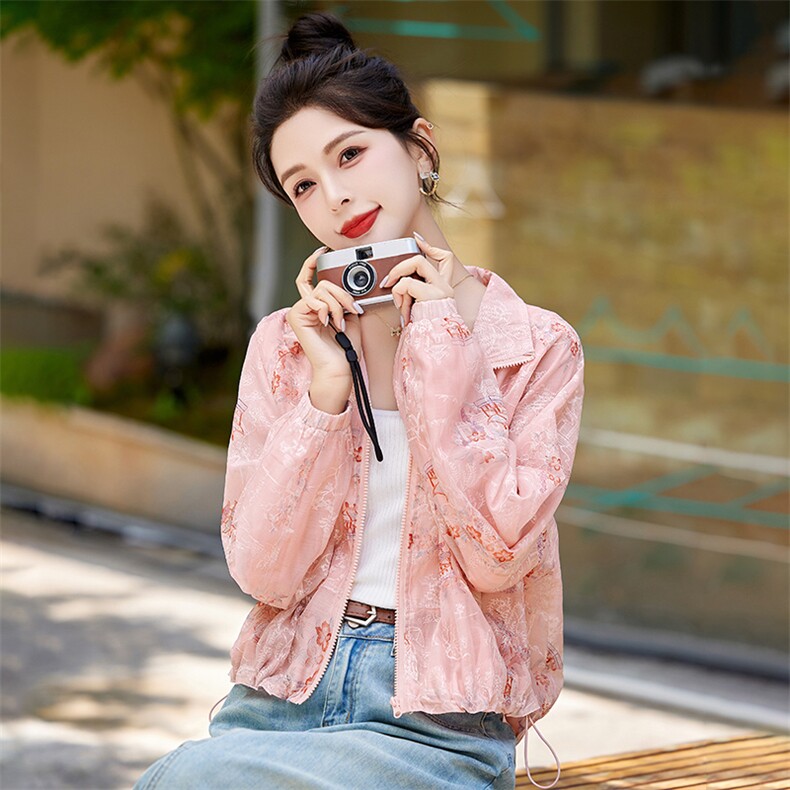 现货轻薄刺绣防晒衣女夏薄款宽松新款小个子时尚新中式外套防晒衣,女装防晒衣,韩美纤衣