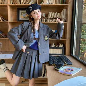 学院风西装套装女2025春季新款小香风爆款减龄超火百褶短裙两件套图片