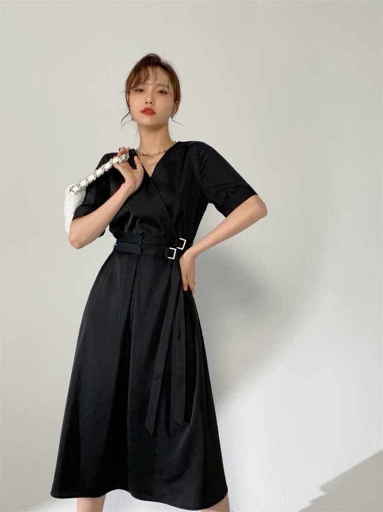 现货夏装缎面显瘦连衣裙，女装连衣裙，M&VC