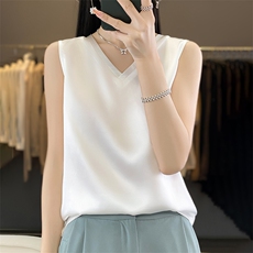 显瘦V领外穿吊带背心女内搭打底短款上衣2024年夏季，女装背心吊带，绒宛羊绒