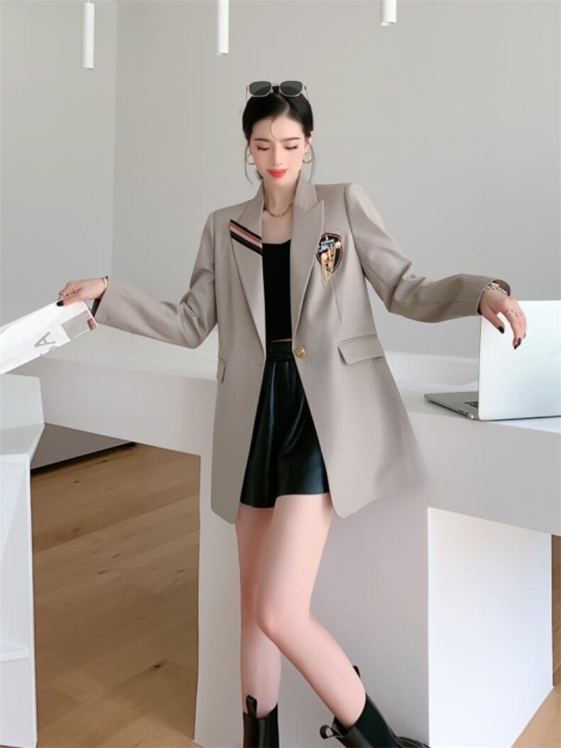 秋款西装，女装西装，竹吟